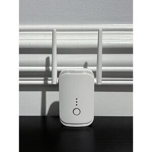 WLM Macard Fastest WiFi Extender/Booster - 300Mbps / 2.4GHz / Covers 9,000 Sq ft
